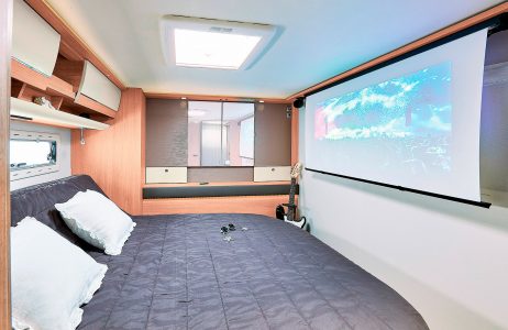 04_rc740_dormitorio_proyector.jpg